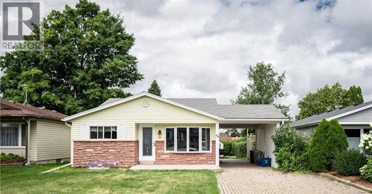 Lower-66 Belwood Crescent, Kitchener, ON, N2C 1Z3 - 3