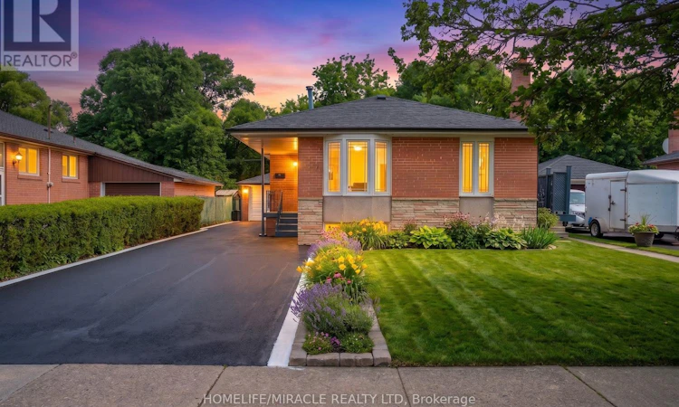 92 Taysham Crescent