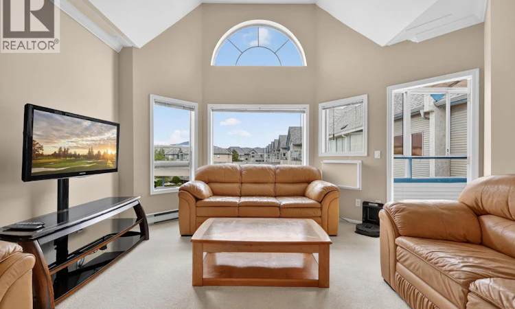 303-877 Klo Road