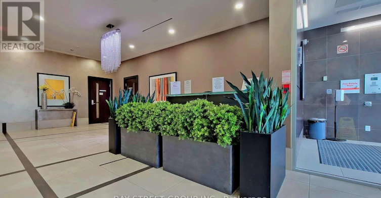 904-111 Upper Duke Crescent, Markham, ON, L6G 0C8 - 4