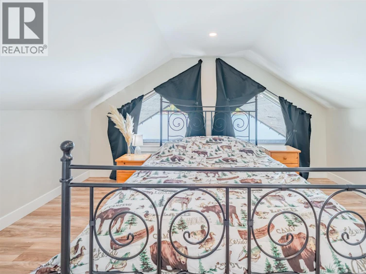 7231 Nath Road, Sheridan Lake, BC, V0K 1X1 - 22