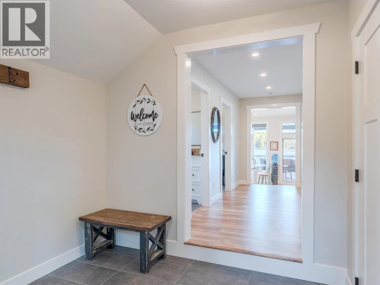 7231 Nath Road, Sheridan Lake, BC, V0K 1X1 - 10