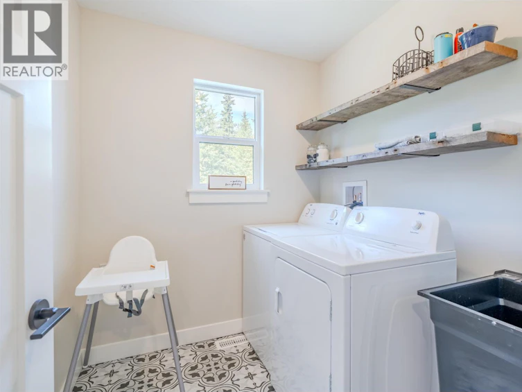 7231 Nath Road, Sheridan Lake, BC, V0K 1X1 - 20