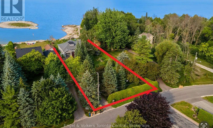 19 Georgian Manor Drive