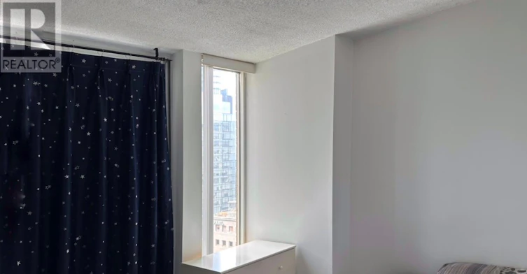 1806-55 Centre Avenue, Toronto, ON, M5G 2H5 - 6
