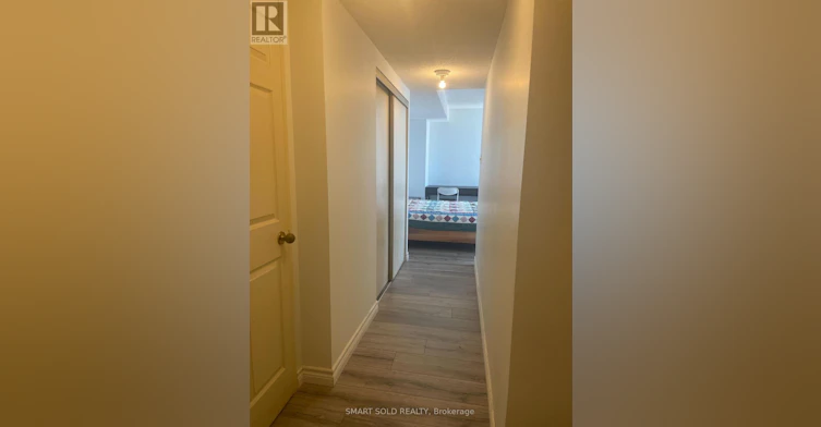 1806-55 Centre Avenue, Toronto, ON, M5G 2H5 - 9