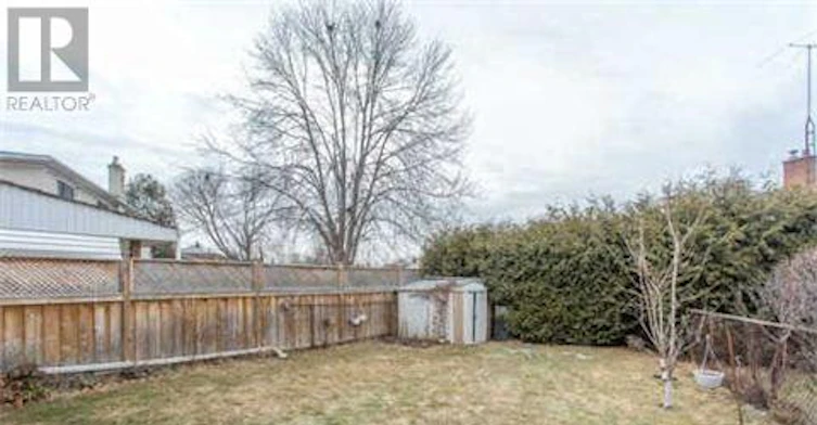 35 Cairnside Crescent, Toronto, ON, M2J 3M9 - 8