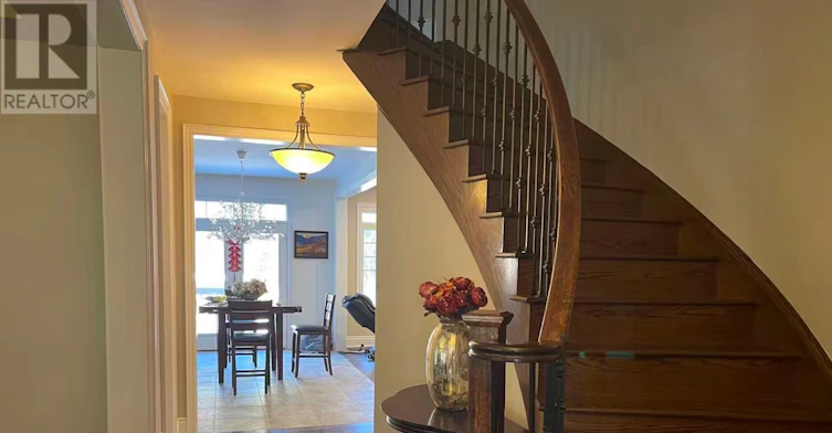 82 Warren Mcbride Crescent, Aurora, ON, L4G 0W4 - 4