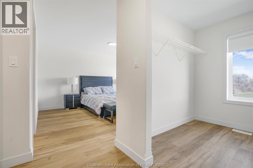 23 Magnolia Lane, Barrie, ON, N7M 0W7 - 27