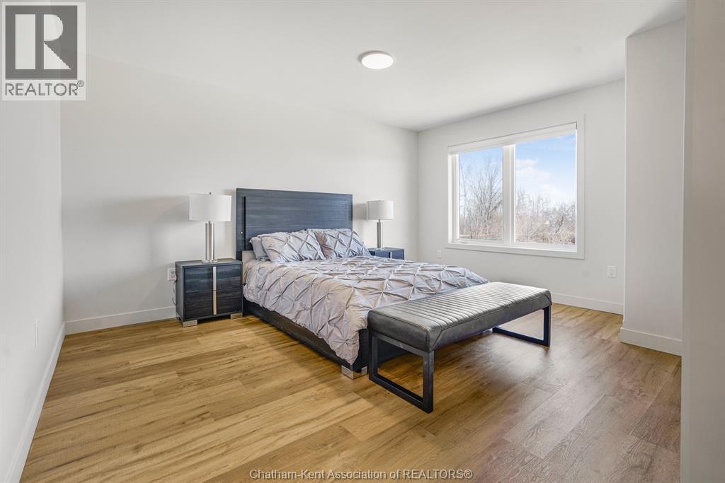 36 Magnolia Lane, Barrie, ON, N7M 0W7 - 25