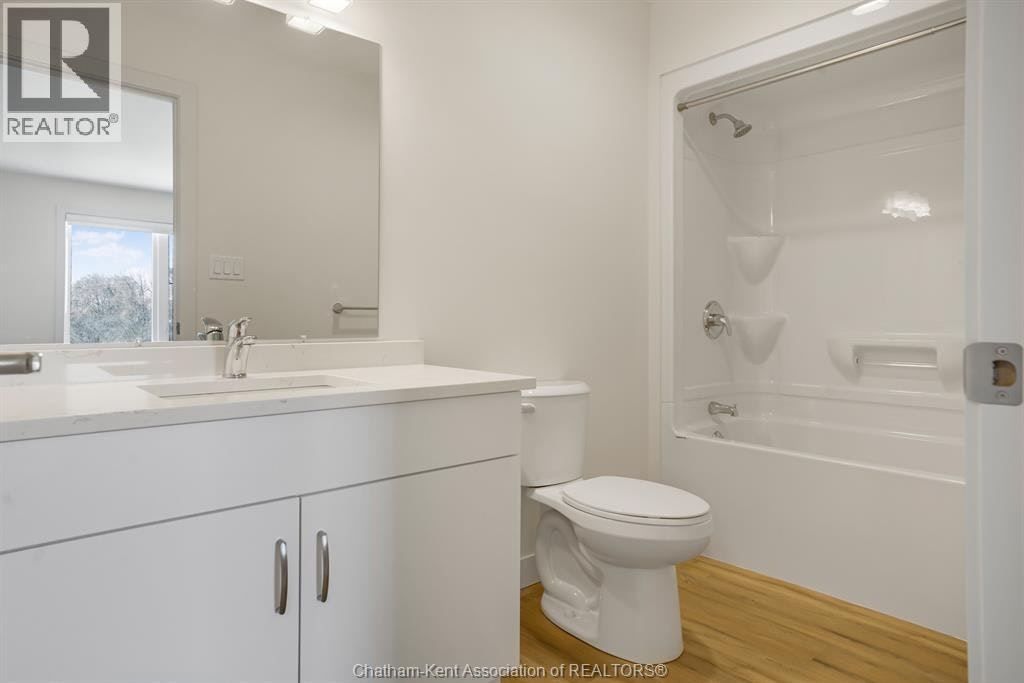 40 Magnolia Lane, Barrie, ON, N7M 0W7 - 31