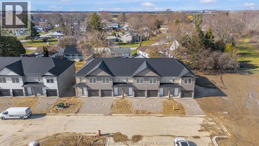 40 Magnolia Lane, Barrie, ON, N7M 0W7