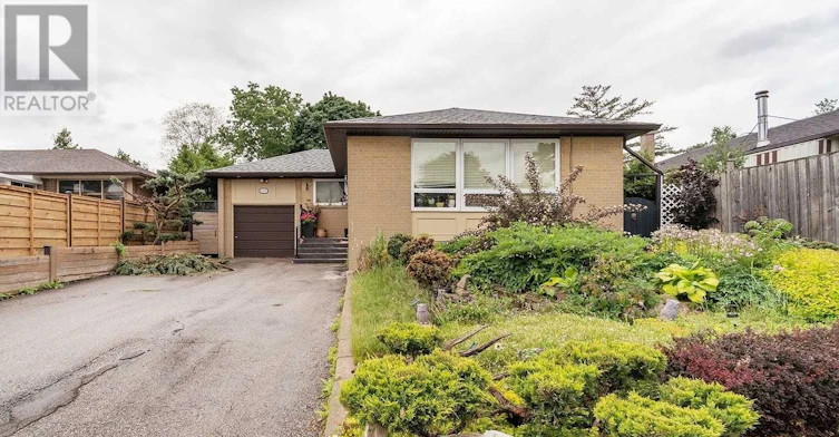 BSMT-2588 Lundigan Drive, Mississauga, ON, L5J 3W1