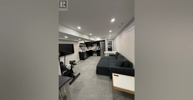 LOWER-18 Wroxeter Avenue, Toronto, ON, M4K 1J6