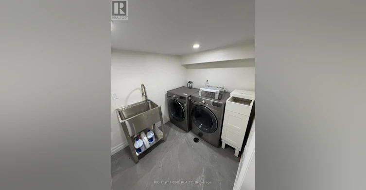 LOWER-18 Wroxeter Avenue, Toronto, ON, M4K 1J6 - 8