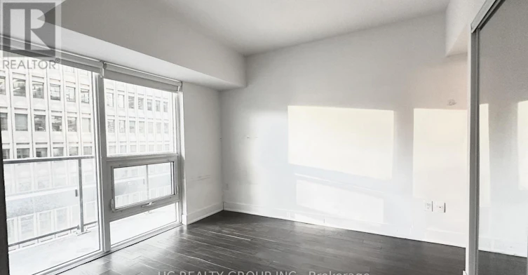 1008-955 Bay Street, Toronto, ON, M5S 2A2 - 4
