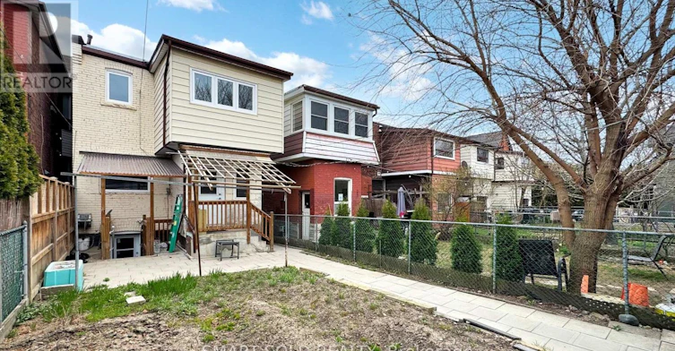 BSMT-1040 Ossington Avenue, Toronto, ON, M6G 3V6 - 3