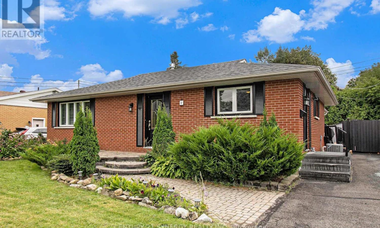 92 Jasper Avenue