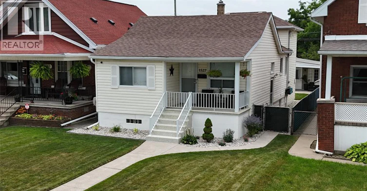 1527 Pierre, Windsor, ON, N8X 4P6