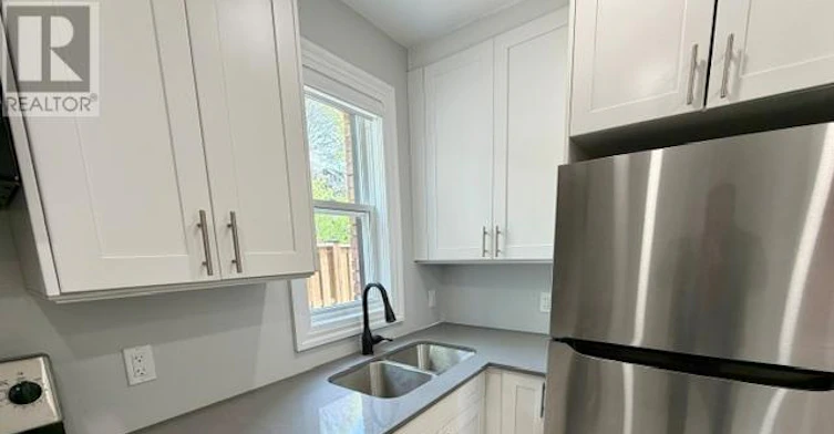 MAIN LEVEL-19 Mount Royal Avenue, Toronto, ON, M6H 2S2 - 16