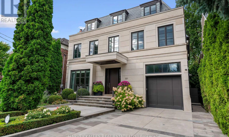 221 Dunvegan Road