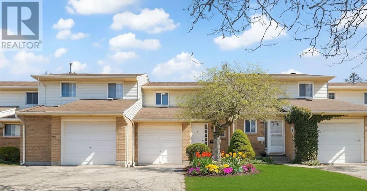 18 Julie Drive, Thorold, ON, L2V 4L5