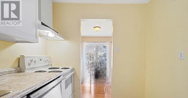 18 Julie Drive, Thorold, ON, L2V 4L5 - 8