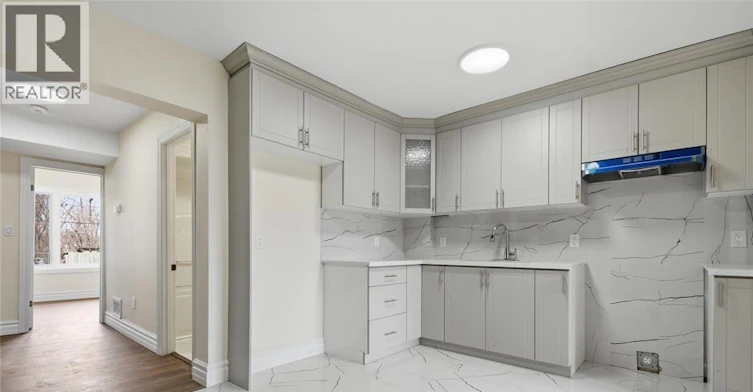 MAIN LEVEL-435 Caron Avenue, Windsor, ON, N8A 5B3 - 3