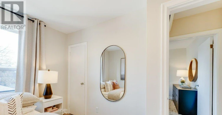 UPPER-225 Woodville Avenue, Toronto, ON, M4J 2R4 - 32