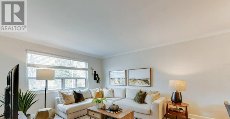 MAIN-225 Woodville Avenue, Toronto, ON, M4J 2R4