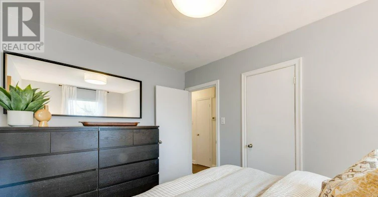 MAIN-225 Woodville Avenue, Toronto, ON, M4J 2R4 - 34