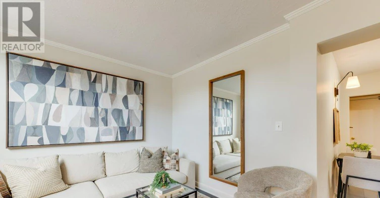 LOWER-225 Woodville Avenue, Toronto, ON, M4J 2R4 - 4