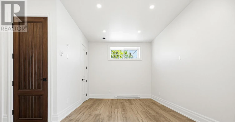 5-108 Enderby Road, Toronto, ON, M4E 2S5 - 3