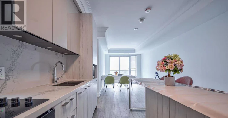 2701-8 Water Walk Drive, Markham, ON, L3R 6L4 - 17