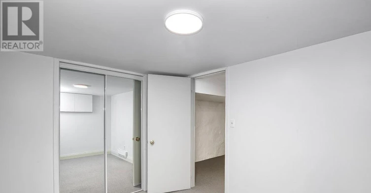 LOWER-325 Perth Avenue, Toronto, ON, M6P 3X9 - 22