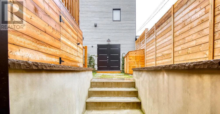 LOWER-325 Perth Avenue, Toronto, ON, M6P 3X9 - 23