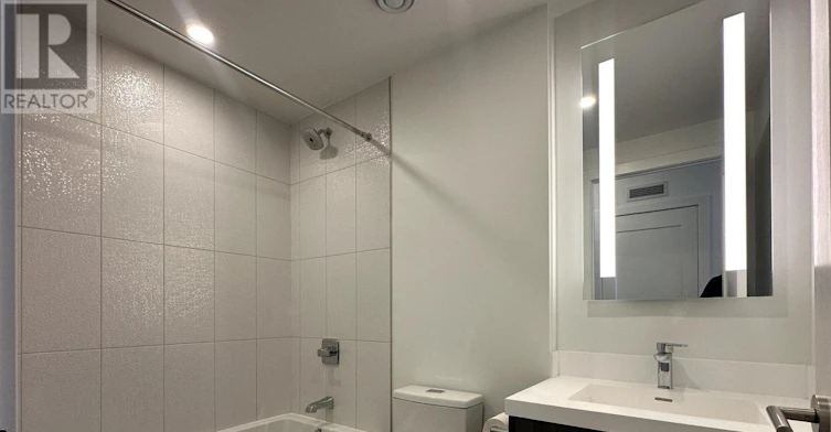 215-30 Inn ON The Park Drive, Toronto, ON, M3C 0P7 - 13