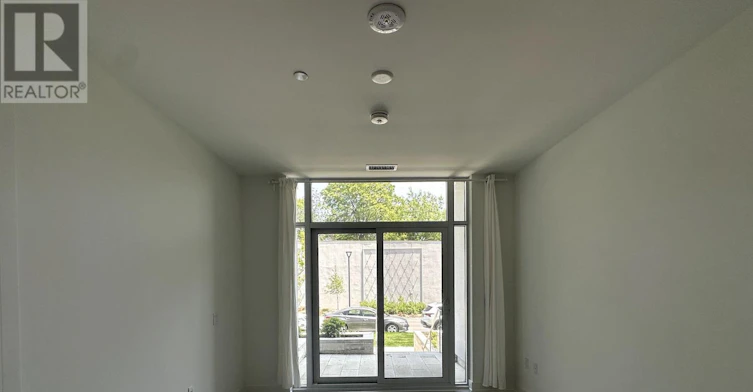 215-30 Inn ON The Park Drive, Toronto, ON, M3C 0P7 - 8