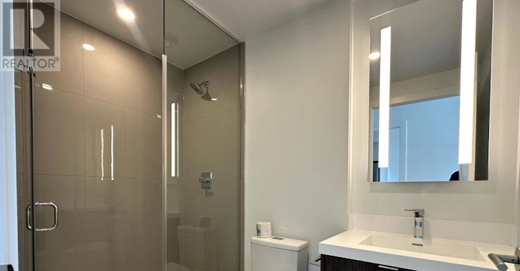 215-30 Inn ON The Park Drive, Toronto, ON, M3C 0P7 - 9