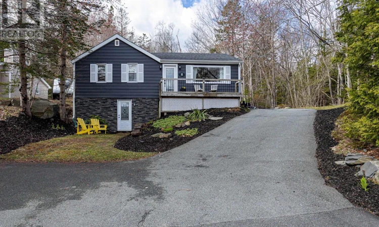 11 Dartmoor Crescent