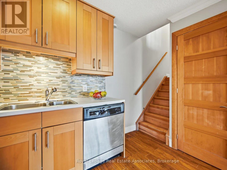 222-1055 Dundas Street E, Mississauga, ON, L4Y 3X6 - 15