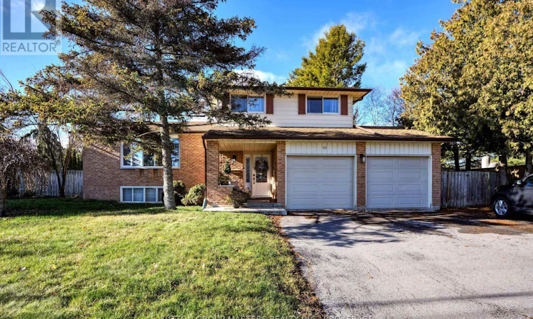 715 Collins Bay Road