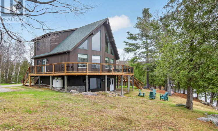 1220 Thomas Lane