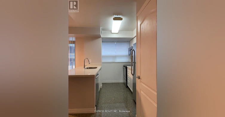 407-30 Hayden Street, Toronto, ON, M4Y 3B8 - 3