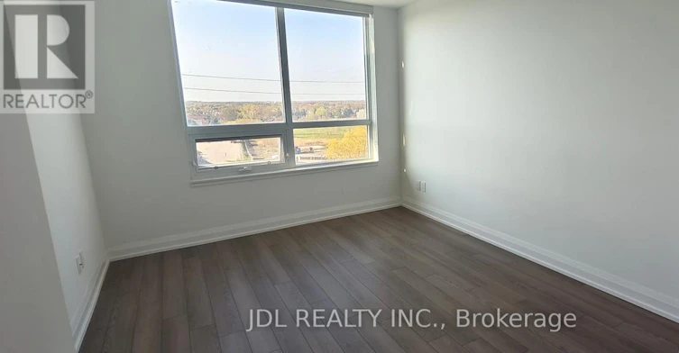 721-25 Water Walk Drive, Markham, ON, L6G 0G3 - 8