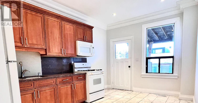 UPPER-1149 Dufferin Street, Toronto, ON, M6H 4B7 - 3