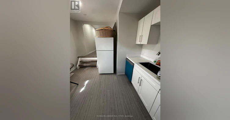 APT B-1 25 Room Howard Street, Toronto, ON, M4X 1J6 - 3