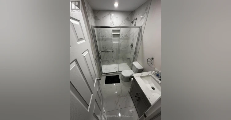 APT B-1 25 Room Howard Street, Toronto, ON, M4X 1J6 - 4