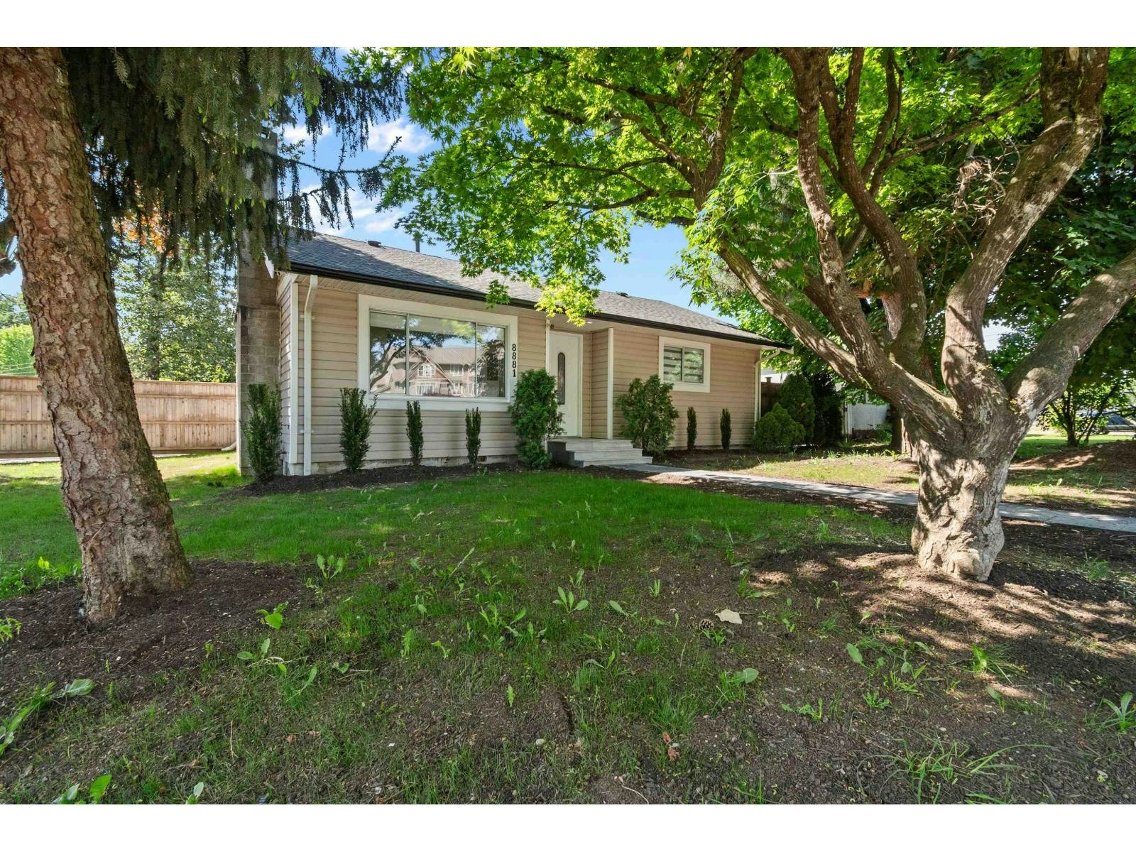 8881 Nowell Street, Chilliwack, BC, V2P 4X3