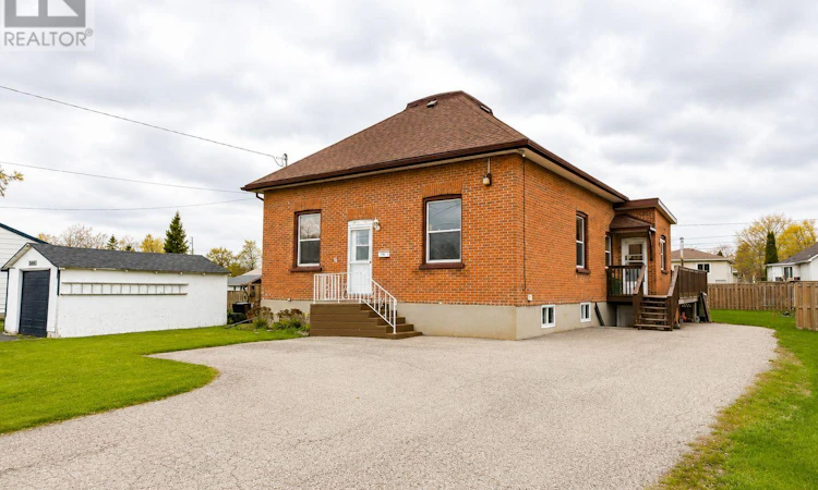 170 Queen Street